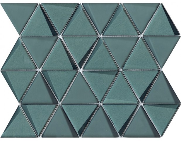 Купить L'antic Colonial Effect Triangle Emerald 8 mm 31x26 